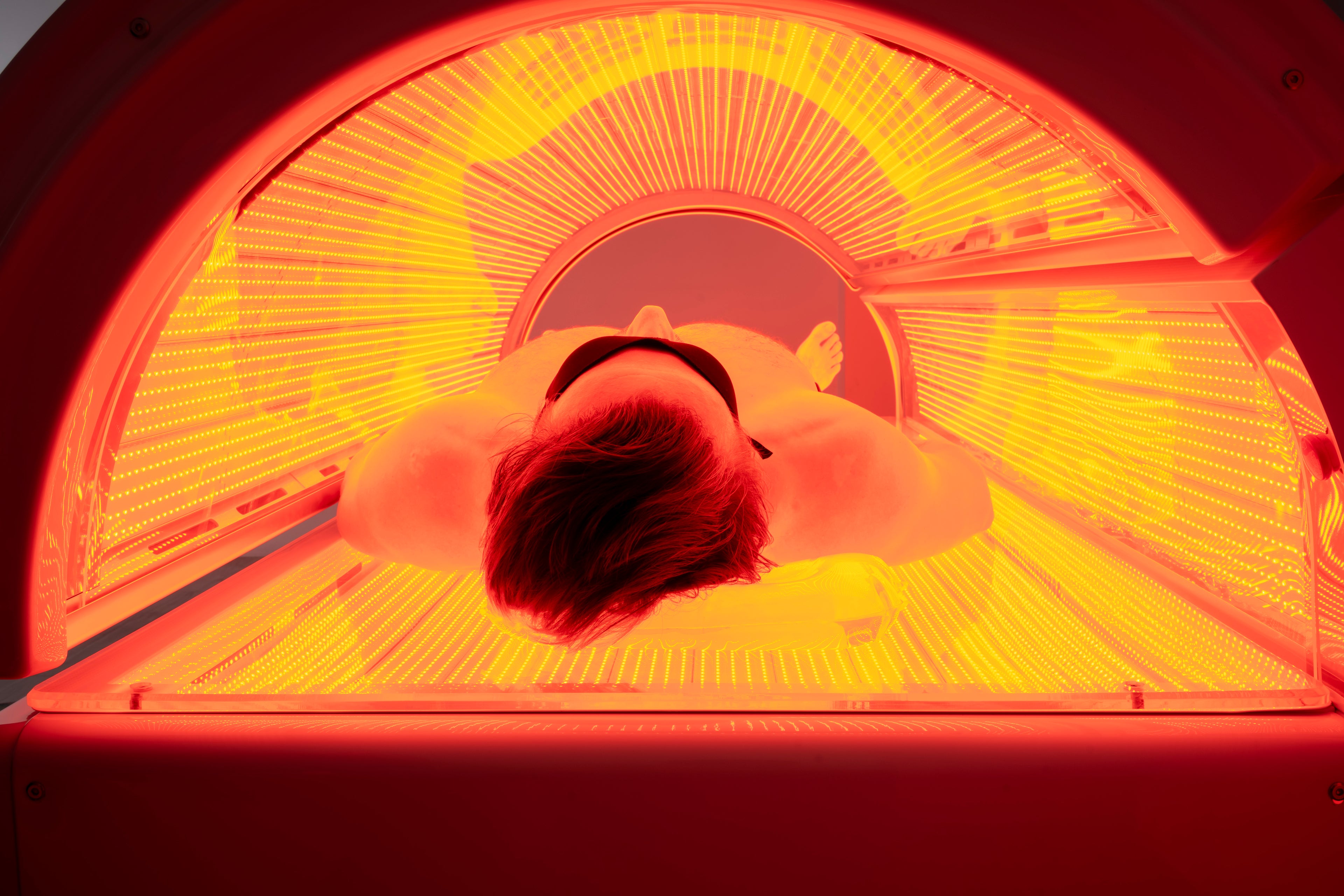 RedCel Full-Body Horizontal Red Light Therapy Bed Pro